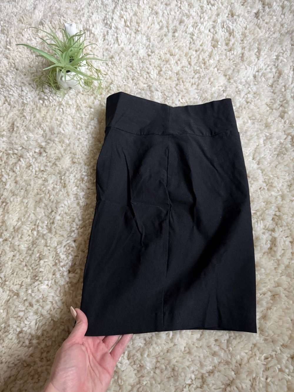 lola Black High-Waist Pencil Skirt - Sleek Office Style